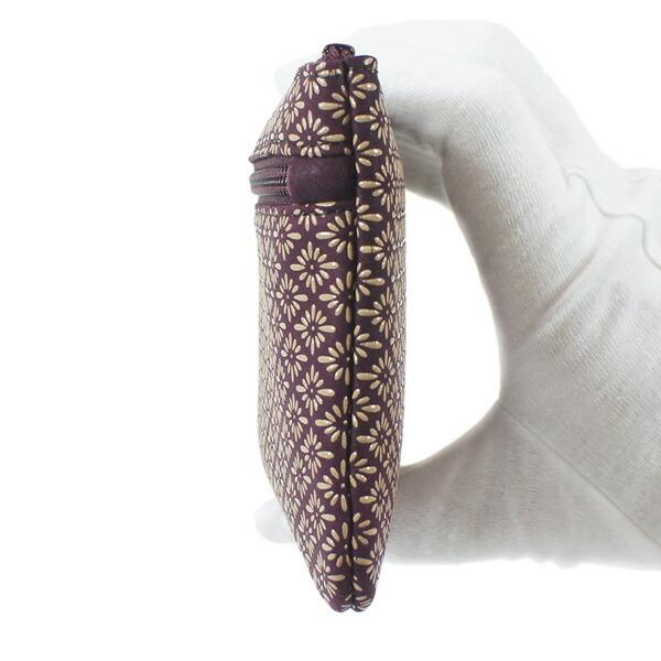 印伝 甲州印伝 印傳屋 上原勇七 ポーチ 通帳入れ 4407 菱菊 紫地×白漆 鹿革 本革 レザー 薄い スリム 和柄 ブランド 冬物 冬ギフト クリスマス 贈り物 YM01 印傳屋（INDEN-YA） 印伝 甲州印伝 上原勇七 ポーチ 通帳入れ 薄型