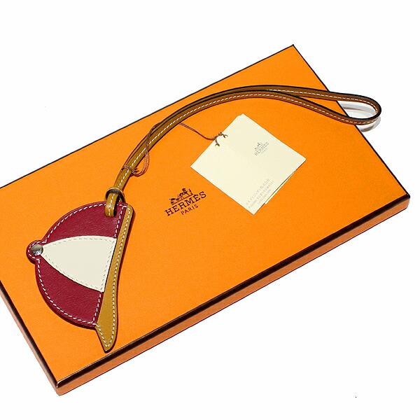 未使用 エルメス HERMES チャーム パドック ボンベイ 帽子 レザー