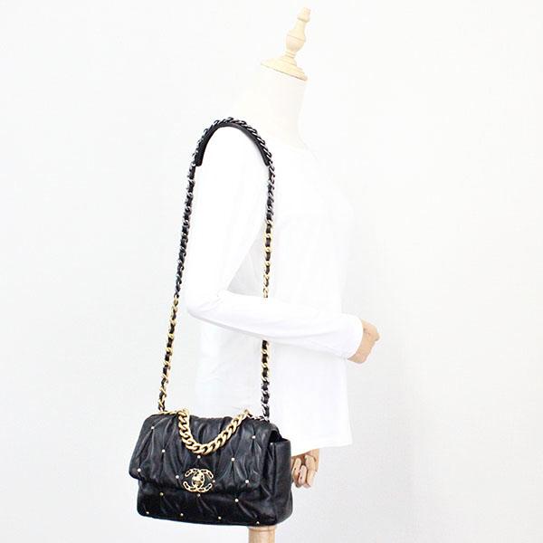 CHANEL 19 シャネル ディズヌフ スタッズ チェーンショルダーバッグ