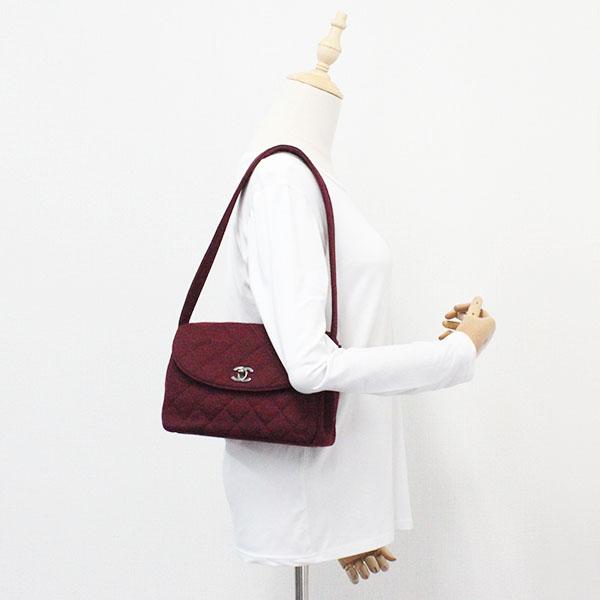 CHANEL（シャネル） マトラッセ CCターンロック ワンショルダーバッグ