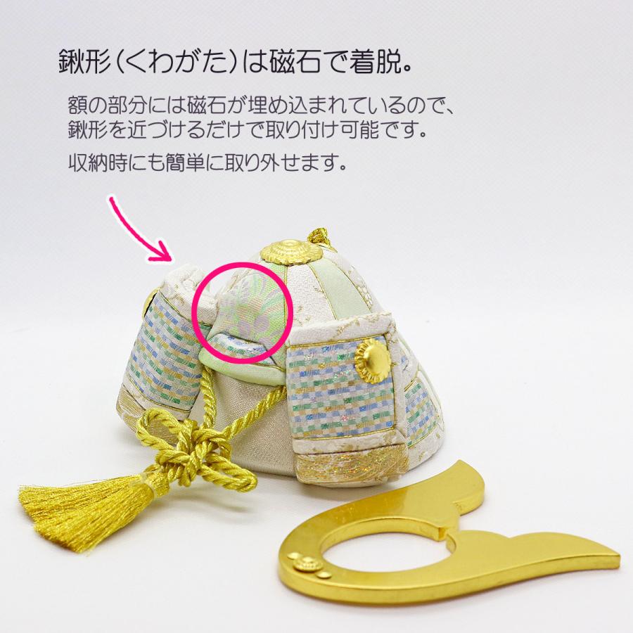 注目の福袋 木目込み鯉のぼり 三日月 円形二段飾り台 ハードメイプル製 中鍬形 白 颯 木目込み飾り 五月人形 丸型名前札 おしゃれ コンパクト 兜飾り 五月人形 Www Helendoron Pe