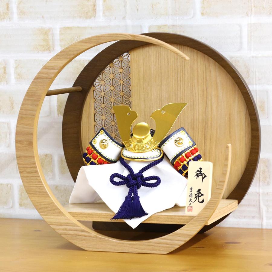 五月人形 兜 吉徳 吉徳大光 兜飾り 兜飾り 豆 大鍬形 透かし麻の葉模様 木製 円形 三日月形飾り台 小 コンパクト おしゃれ Goy Y01 H18 雛人形 五月人形 こいのぼりの丸富 通販 Yahoo ショッピング