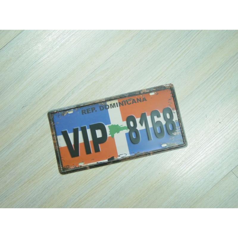 アメリカン風ブリキ看板 ドミニカ VIP ナンバープレート 30.6cmX15.5cm