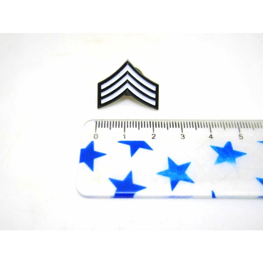 パイロット風 ピンバッジ 3本線 ピンズ 航空グッズ 2.2cmX1.8cm DM便