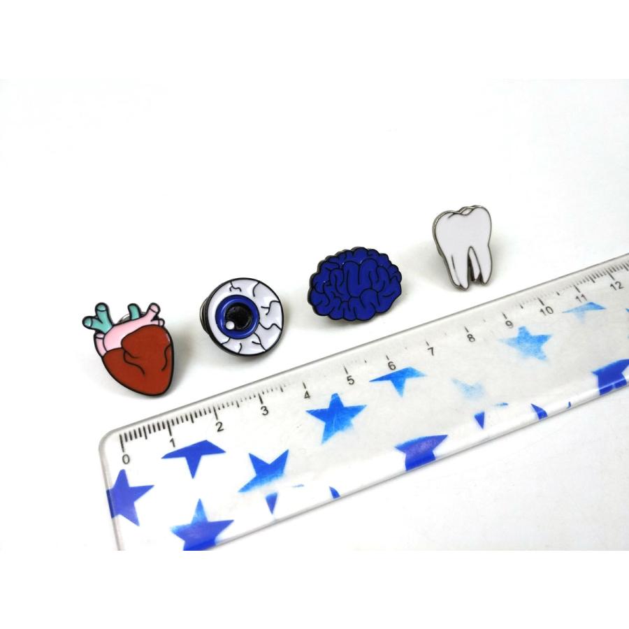 心臓 歯 脳 目玉 ピンバッジ 4個セット 人体 病院 ピンズ 内臓 臓器