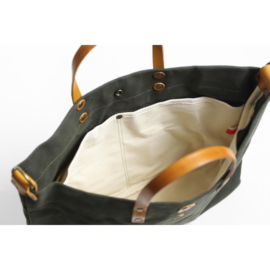 リリイ REALMIND LILY パルケ2 6号パラフィン加工帆布と牛ヌメ革の異