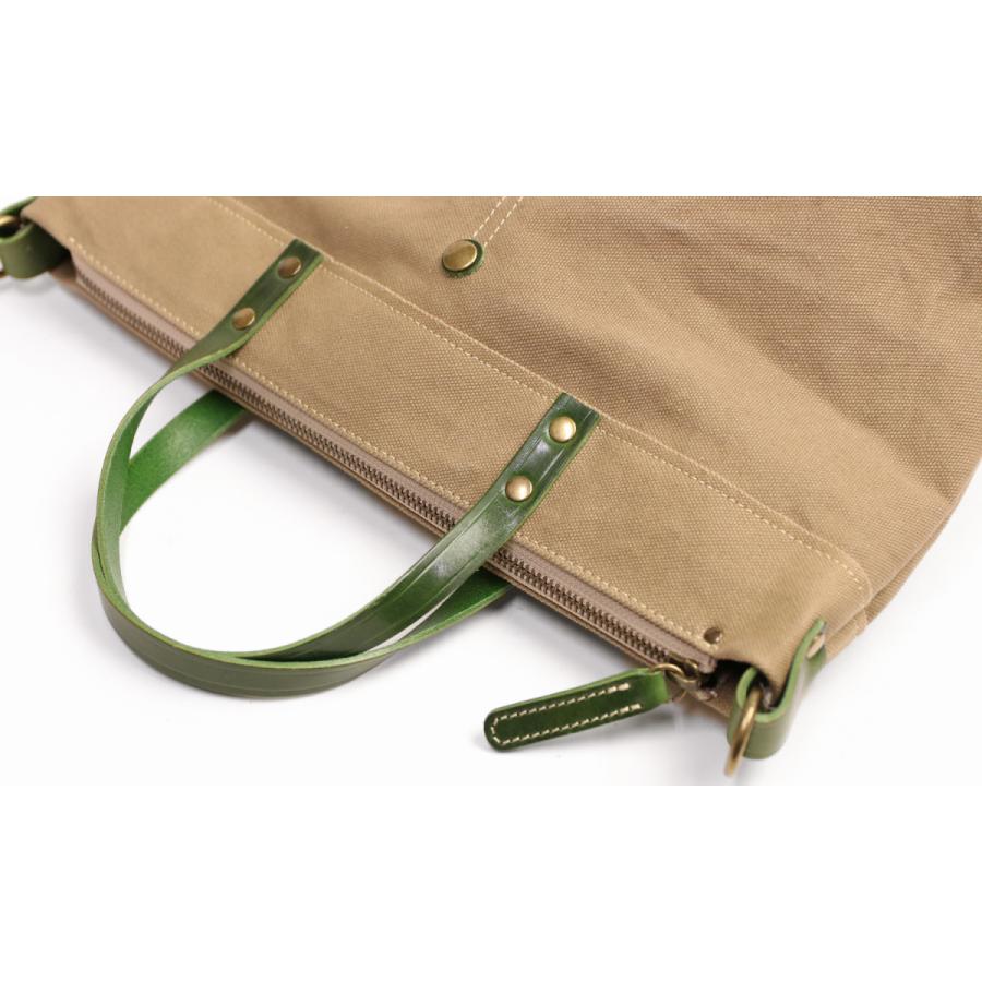 リリイ REALMIND LILY パルケ2 6号パラフィン加工帆布と牛ヌメ革の異