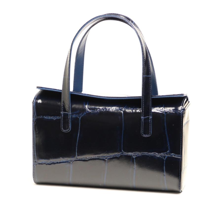 REALMIND PRIMA ラージクロコ型押しレザーの筒型2WAYショルダー REALMIND / PRIMA 艶めくラージクロコ型押しレザーの筒型2way