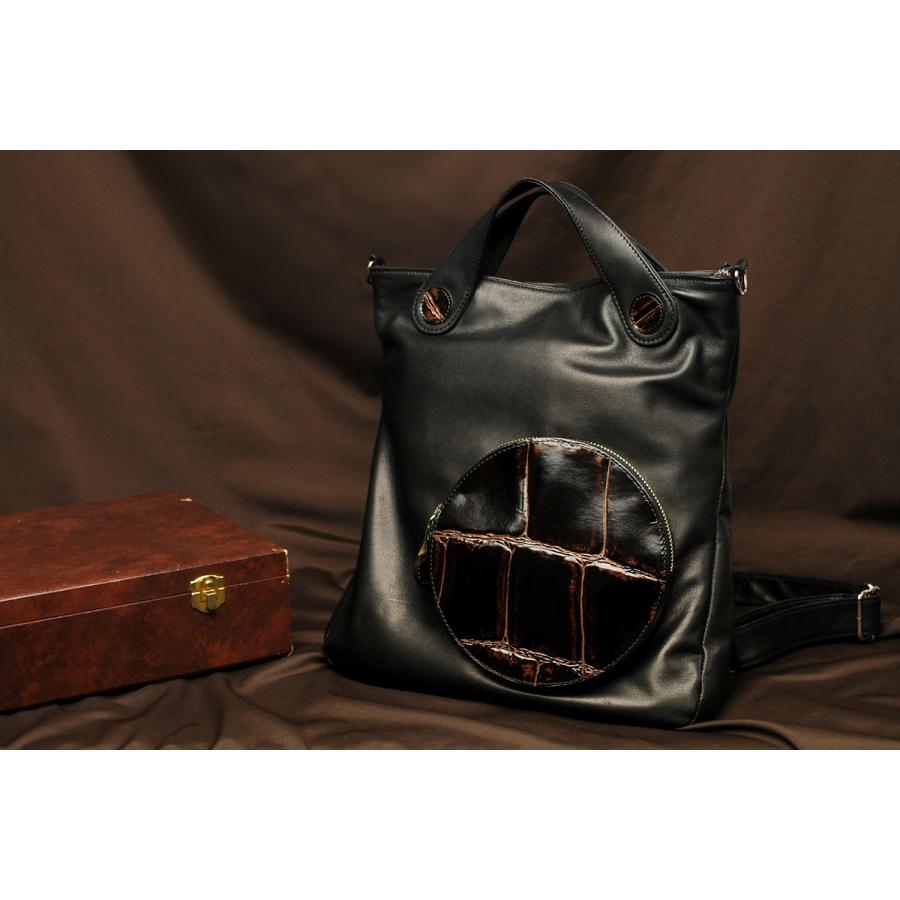 リリイ REALMIND LILY APORON アポロン ラージクロコ型押しポイントの