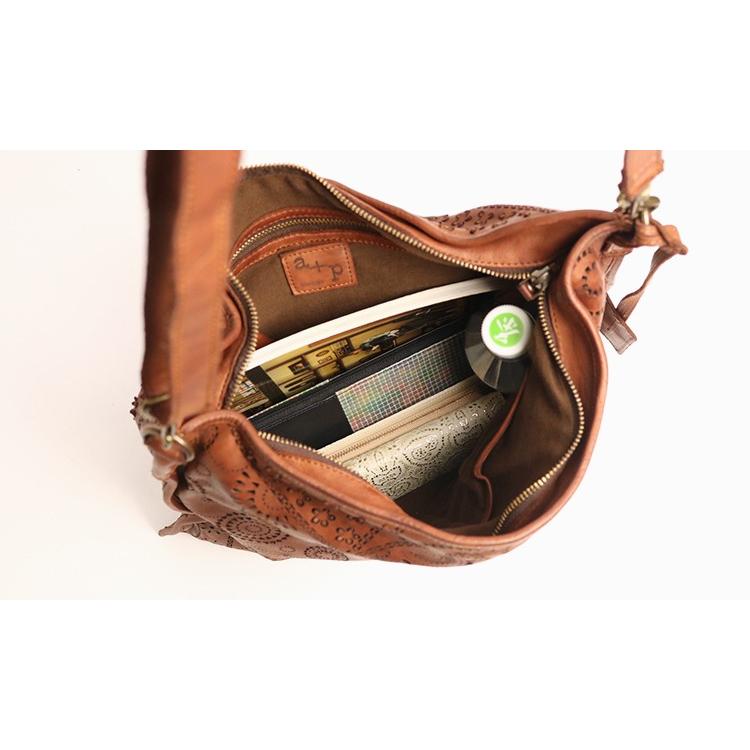 AL'X アレックス 珍しいパンチングレザーのウォッシュ加工 2way バッグ 本革 革 レザー レディース |  | 11