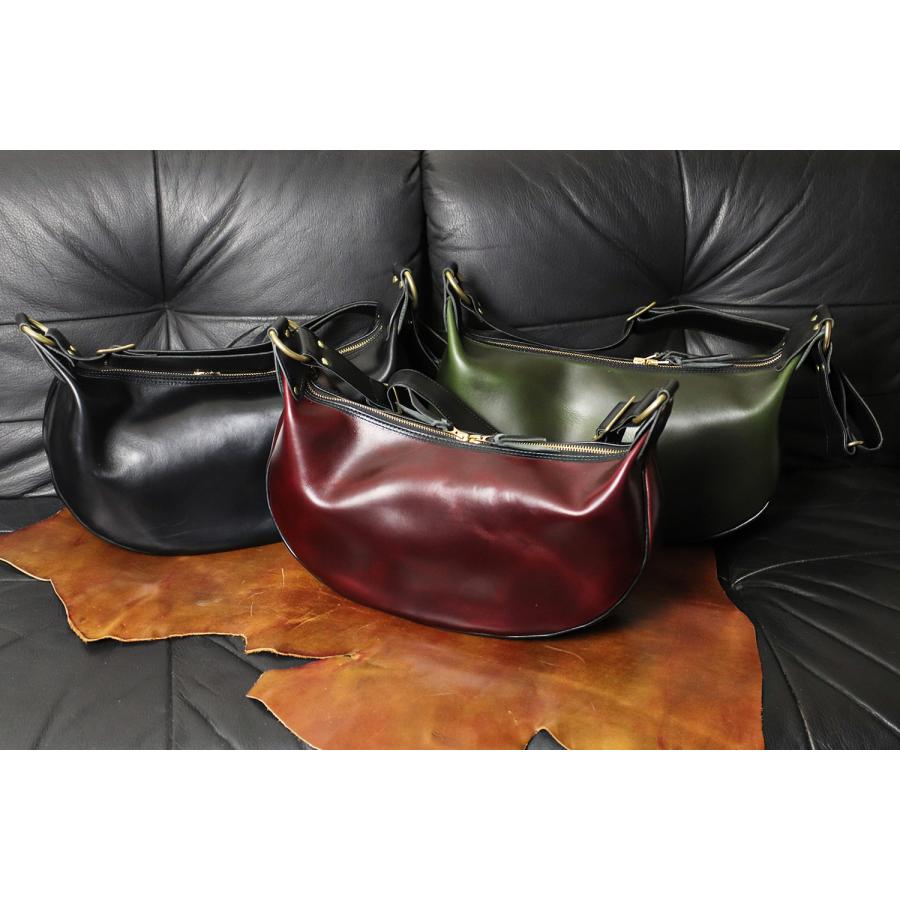 INCEPTION インセプション Chromexcel Leather BANANA BAG 経年変化 を楽しめる 茶芯 ショルダーバッグ ボディバッグの画像