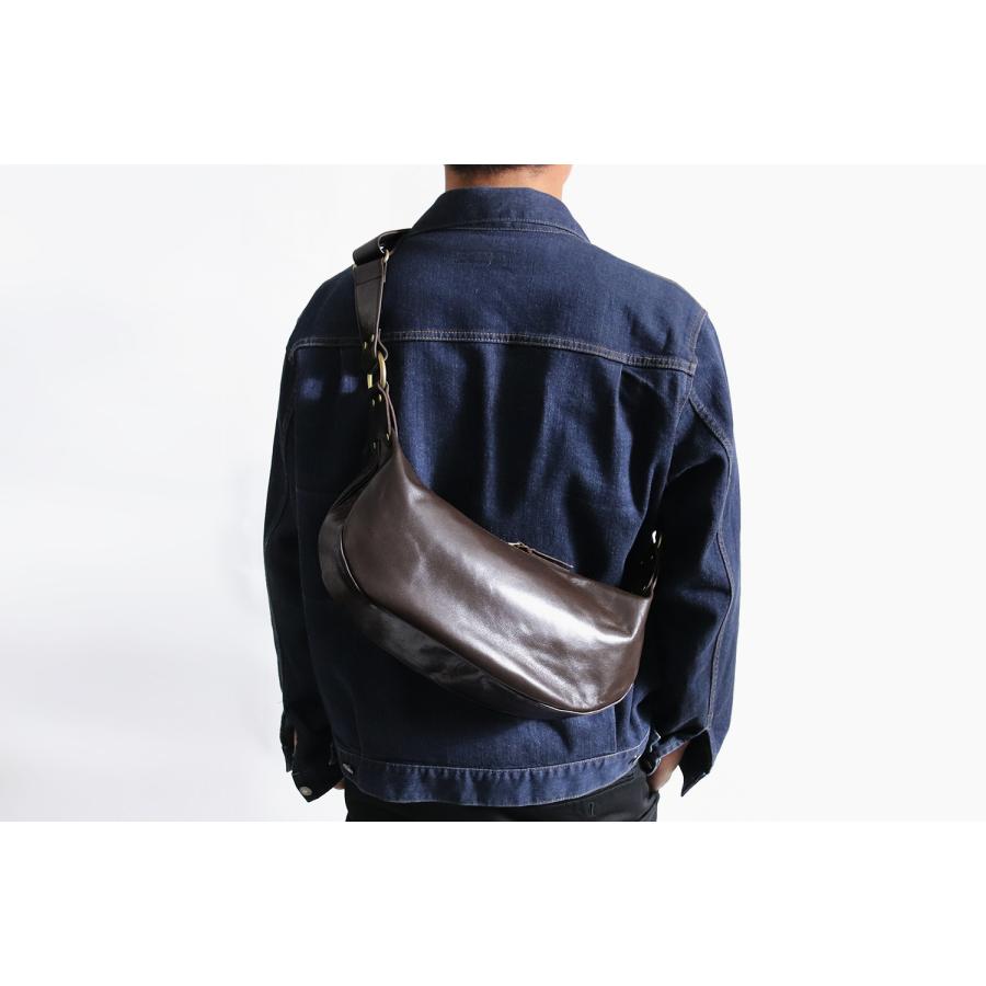 OPUS（オーパス） INCEPTION インセプション HORSE HIDE BANANA BAG 茶
