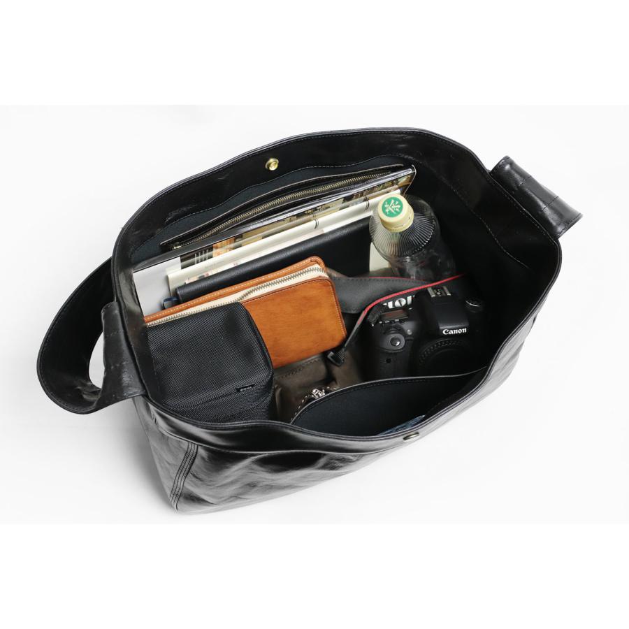 INCEPTION メッセンジャーバッグ、ショルダーバッグ INCEPTION メッセンジャーバッグ、ショルダーバッグ Amazon.co