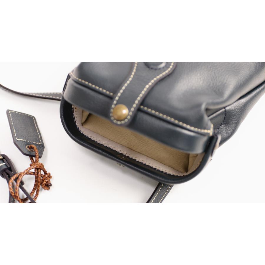 Atelier nuu  Lezza botanica vino パカっと開くミニバッグ ダレス コンパクト 口金 アトリエヌウ 豊岡鞄 ミニショルダー 本革 革 レザー レディース | 豊岡鞄 | 09