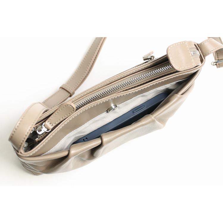 ARUKAN ラムーア  シンプルなラム革のドレープショルダーバッグ  大人 上品 高級感 シンプル | Arukan | 13