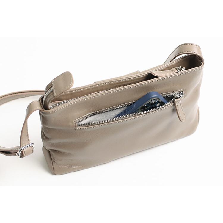 ARUKAN ラムーア  シンプルなラム革のドレープショルダーバッグ  大人 上品 高級感 シンプル | Arukan | 14