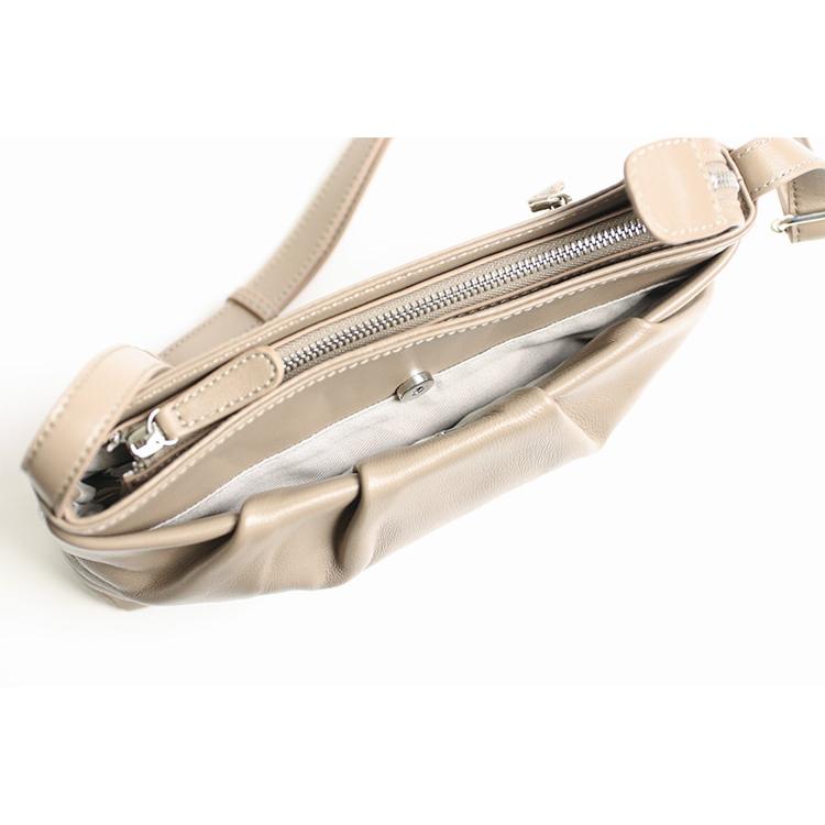 ARUKAN ラムーア  シンプルなラム革のドレープショルダーバッグ  大人 上品 高級感 シンプル | Arukan | 12