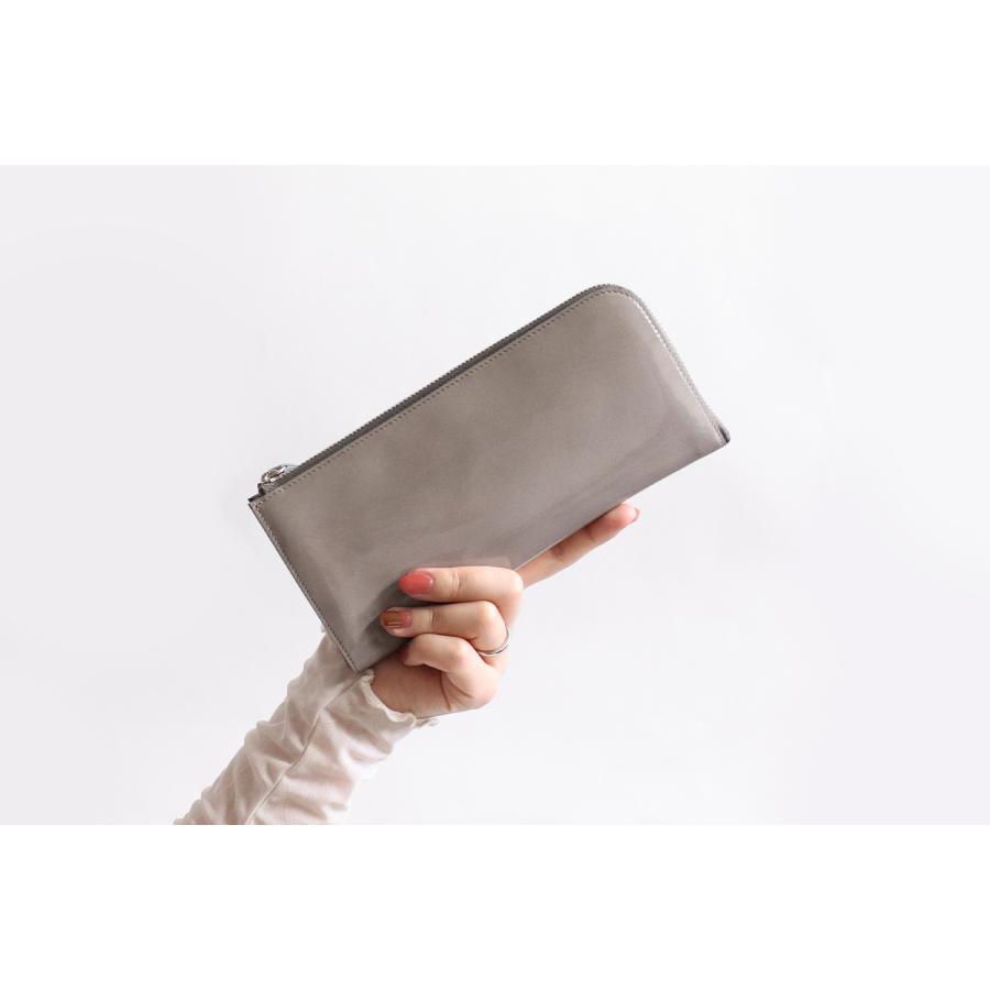 Neutral Gray トリンドル 素材サンプル ニュアンスカラーエナメルレザー 本革 革 レザー レディース | Neutral Gray | 02