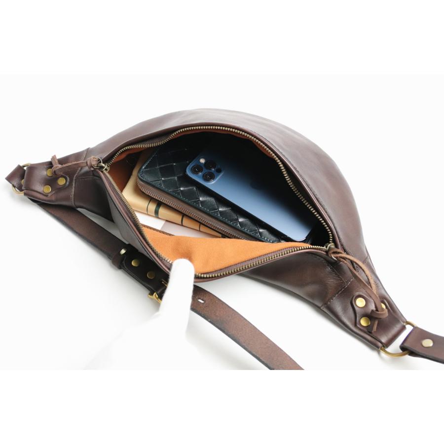 vasco（ヴァスコ） オールドオイルシリーズ LEATHER WAIST BAG -LARGE