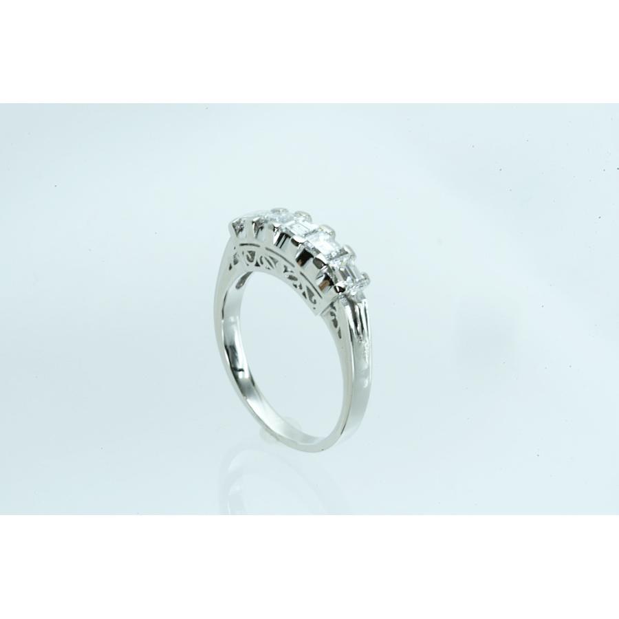 Pt900リング ダイヤ一文字 D0.69 4.9g 昭和レトロリング 11号 仕上げ済 中古品 程度Aの画像