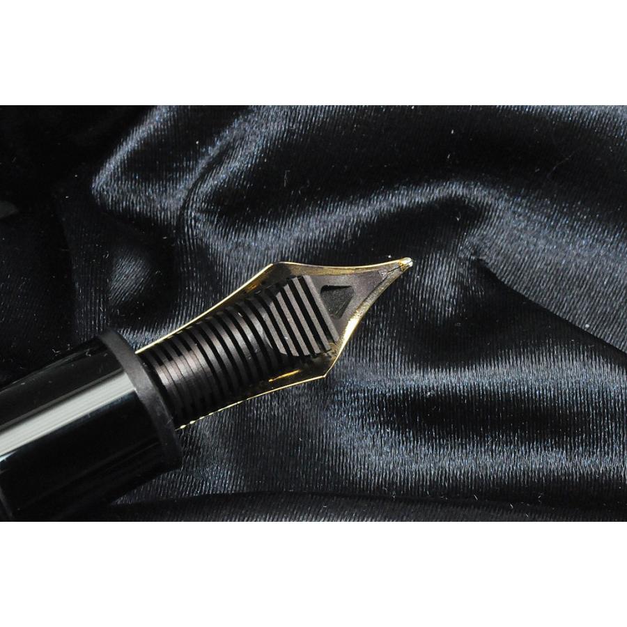 MONTBLANC　モンブラン　万年筆　No.149　ニブ18K　インク付き 詳細ページ | 万年筆 ボールペンなど高級筆記具の販売・買取