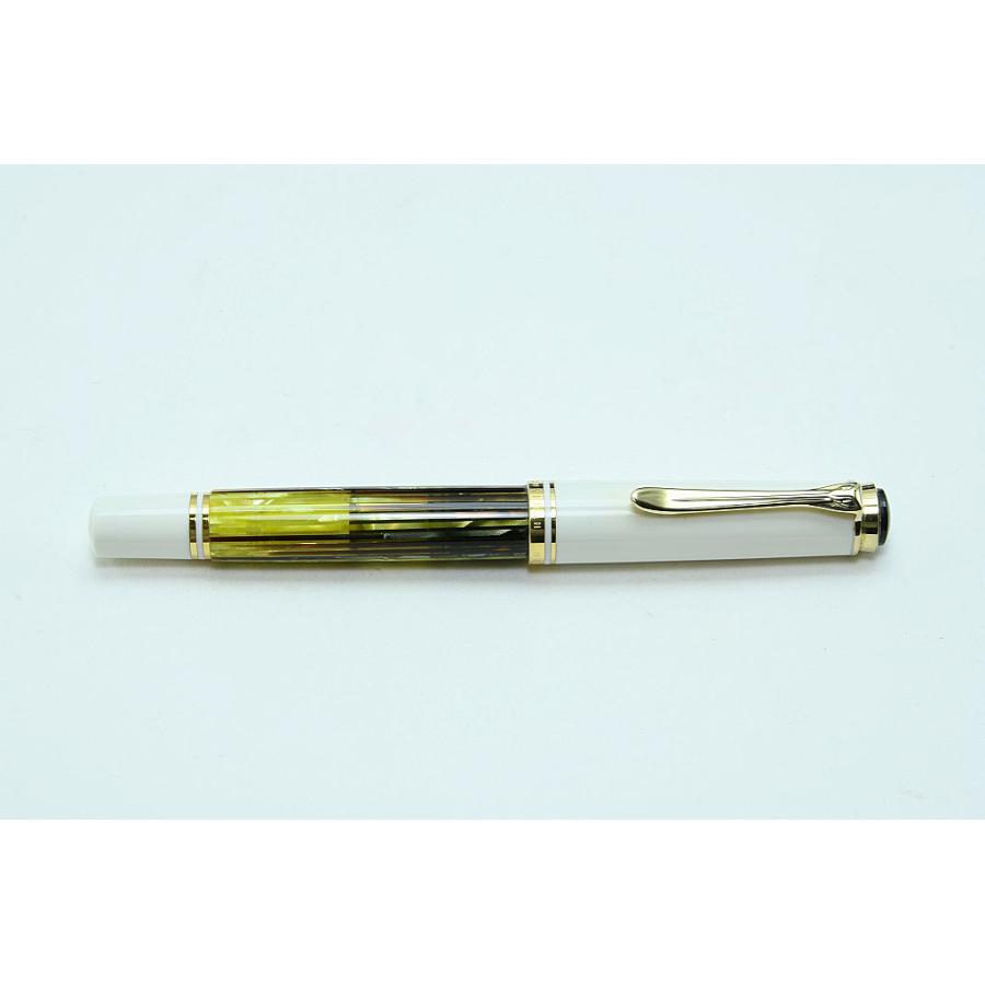 Pelikan（ペリカン） 万年筆 スーベレーン M400 ホワイトトータス ペン