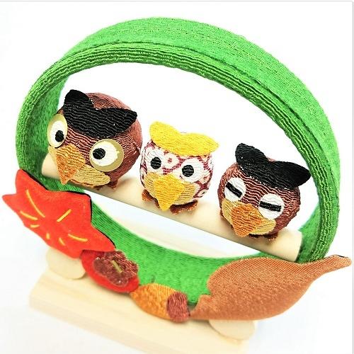 置物 コンパクト ちりめん 小さい 手作り / 季節の輪飾り ふくろう