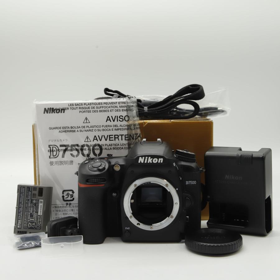 ニコン（Nikon） 【ほぼ新品】Nikon デジタル一眼レフカメラ