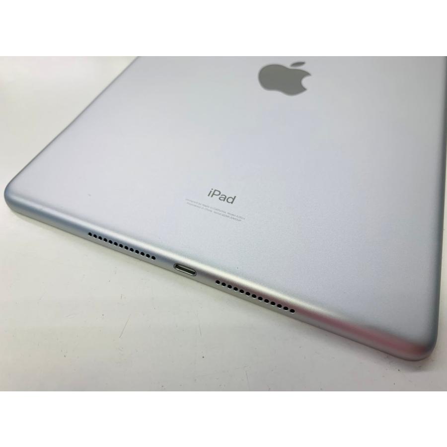☆送料無料☆良品☆docomo☆A2604 iPad 第9世代 Wi-Fi + Cellular 64GB