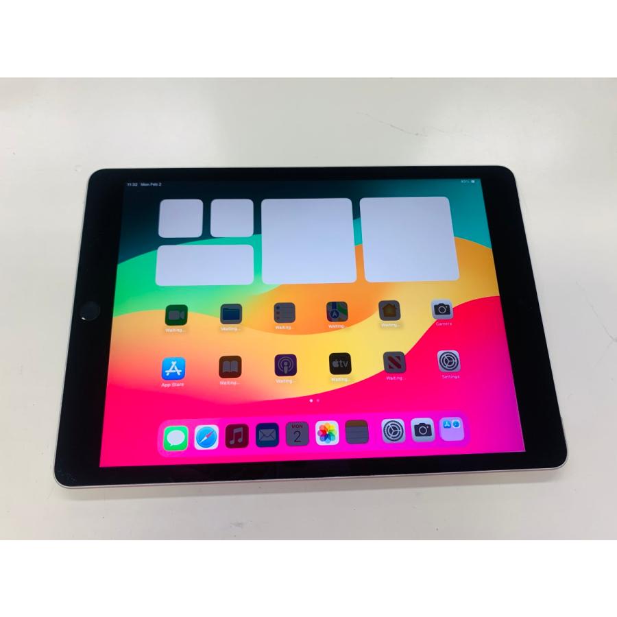 ☆送料無料☆良品☆docomo☆A2604 iPad 第9世代 Wi-Fi + Cellular 64GB 