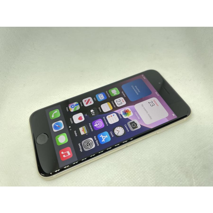 ☆送料無料☆良品☆au☆iPhone SE 第3世代 64GB☆ホワイト