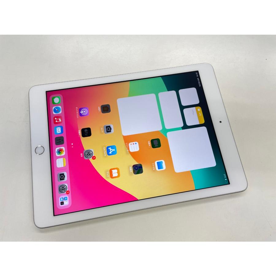 ☆送料無料☆WiFi☆iPad 第6世代 Wi-Fi 32GB☆シルバー☆9280001686