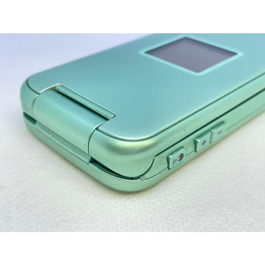 ☆送料無料☆docomo☆らくらくホン F-02J☆グリーン☆0015280016399