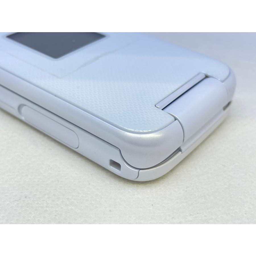 ☆送料無料☆docomo☆らくらくホン F-01M☆ホワイト☆15290000210☆SYS