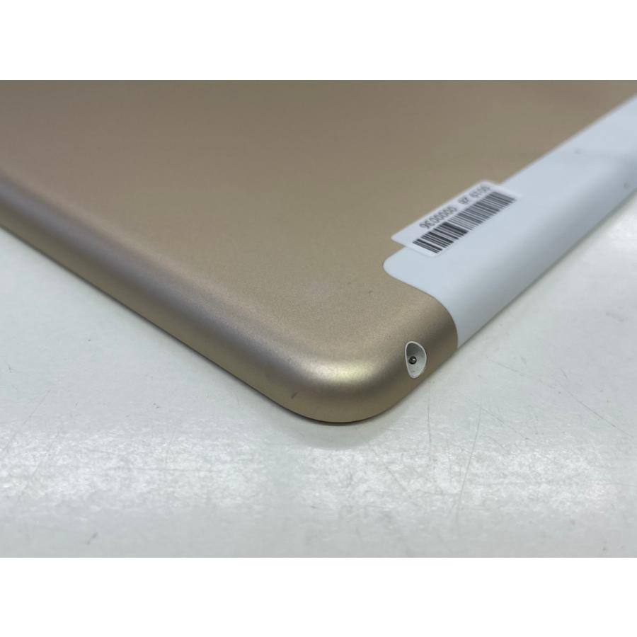 ☆送料無料☆docomo☆A1823 iPad 第5世代 Wi-Fi+Cellular 32GB
