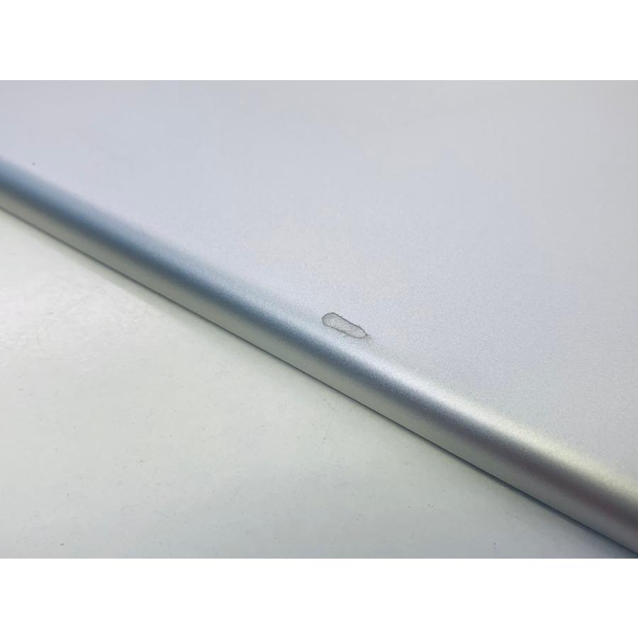 ☆送料無料☆docomo☆A1823 iPad 第5世代 Wi-Fi+Cellular 32GB