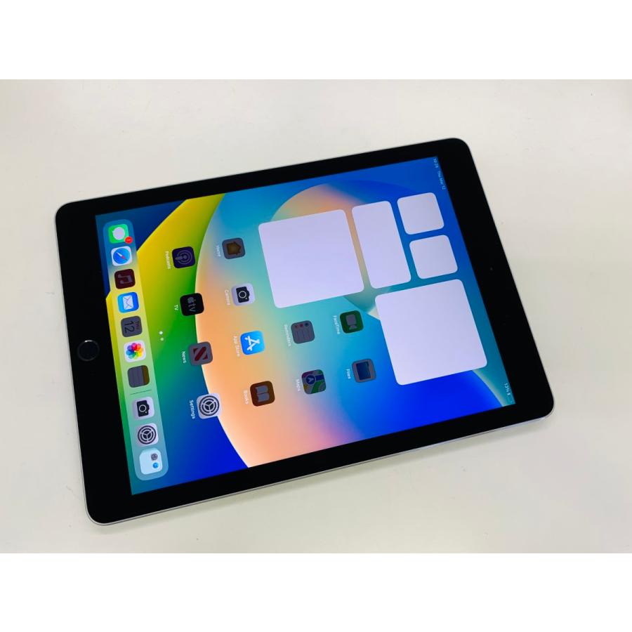 iPad pro 32GB 黒　9.7インチ　動作問題なし　A1674 ☆送料無料☆ジャンク☆au☆A1674 iPad Pro 9.7インチ Wi-Fi+Cellular