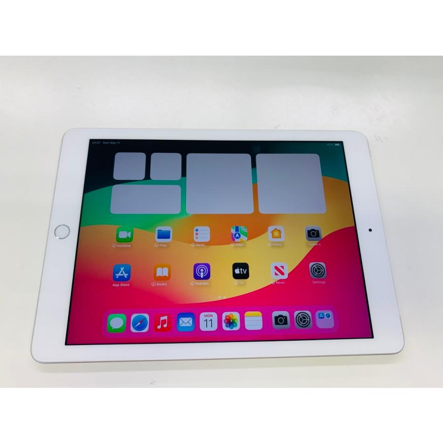 iPad(第6世代)Wi-Fiモデル 32GB シルバー(箱アリ) ☆送料無料☆良品☆au☆iPad 第6世代 Wi-Fi+Cellular 32GB☆シルバー