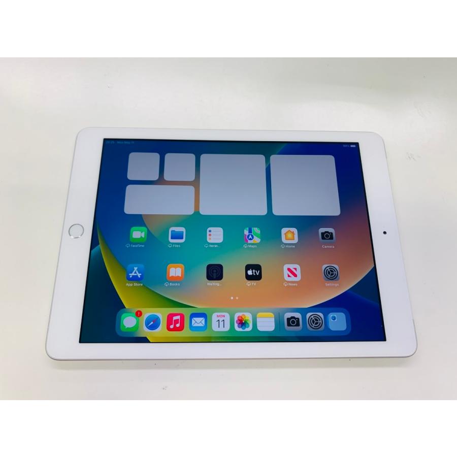☆送料無料☆美品☆au☆iPad 第5世代 Wi-Fi+Cellular 32GB☆シルバー