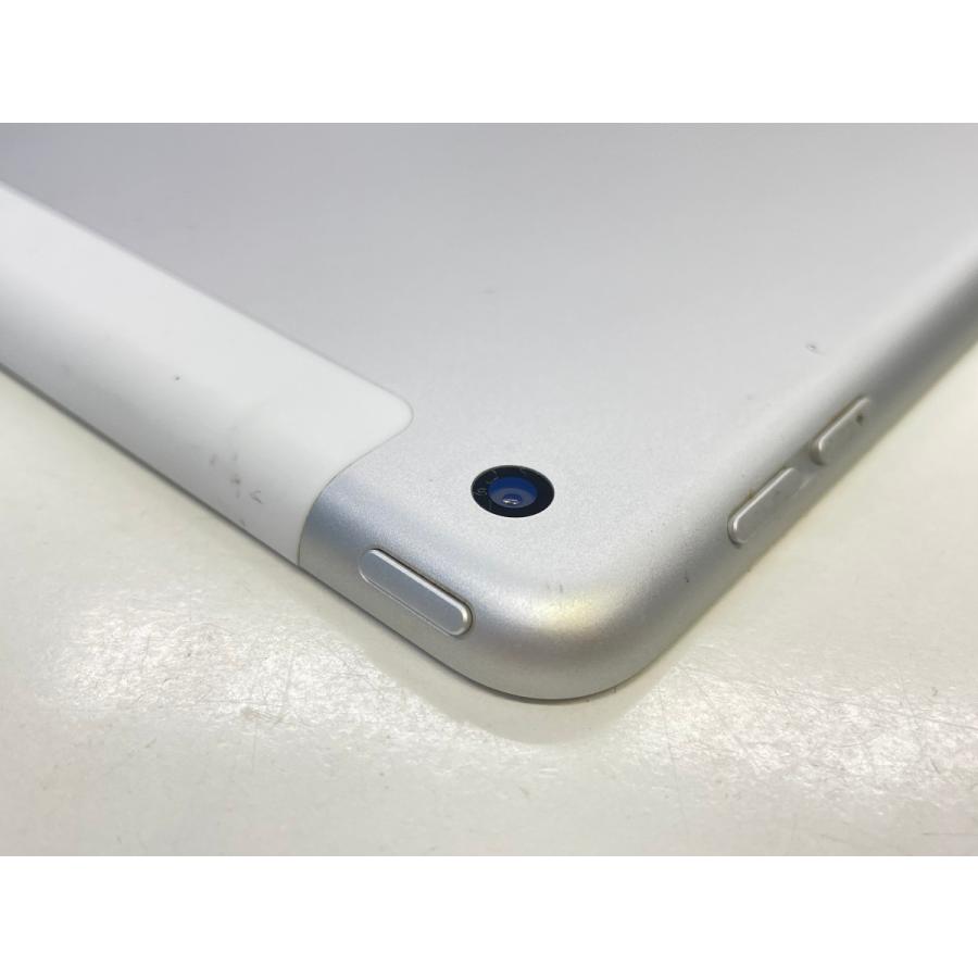 ☆送料無料☆ジャンク☆au☆iPad 第8世代 Wi-Fi+Cellular 128GB