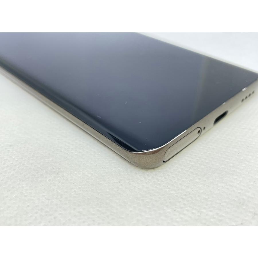 ☆送料無料☆ジャンク☆docomo☆arrows 5G F-51A☆ゴールド