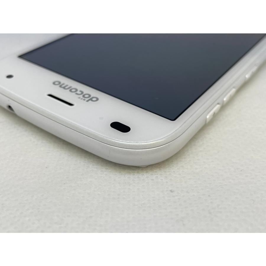 ☆送料無料☆美品☆docomo☆らくらくスマートフォン F-42A☆ホワイト