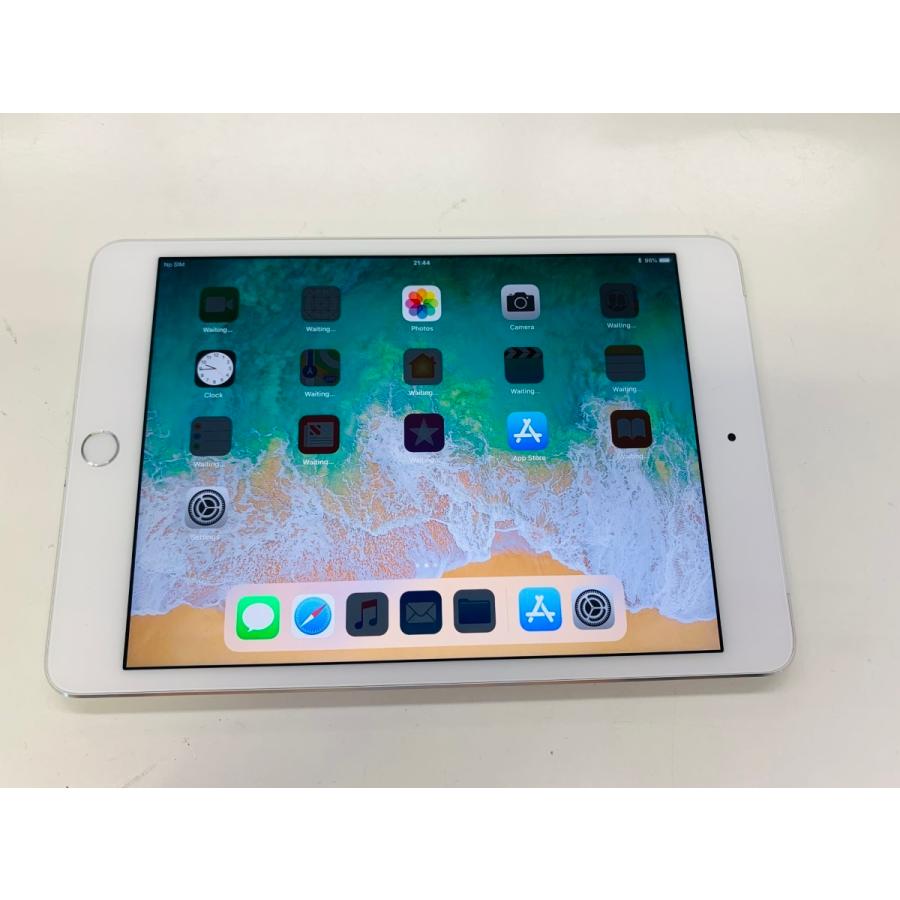 L*c様 iPad mini 4 128GB シルバー（docomo）本体のみ ☆送料無料☆良品☆docomo☆iPad mini 第4世代 Wi-Fi+Cellular 128GB