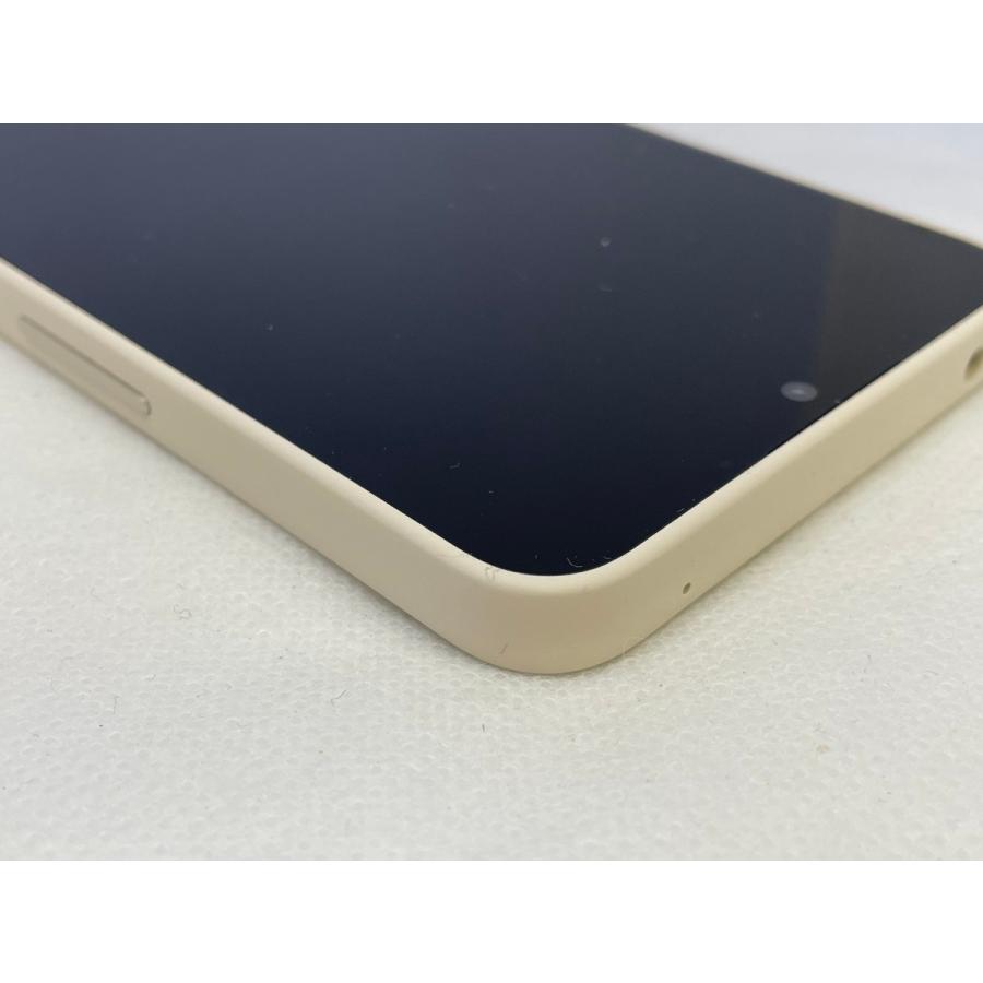 ☆送料無料☆美品☆docomo☆AQUOS wish4 SH-52E☆ゴールド