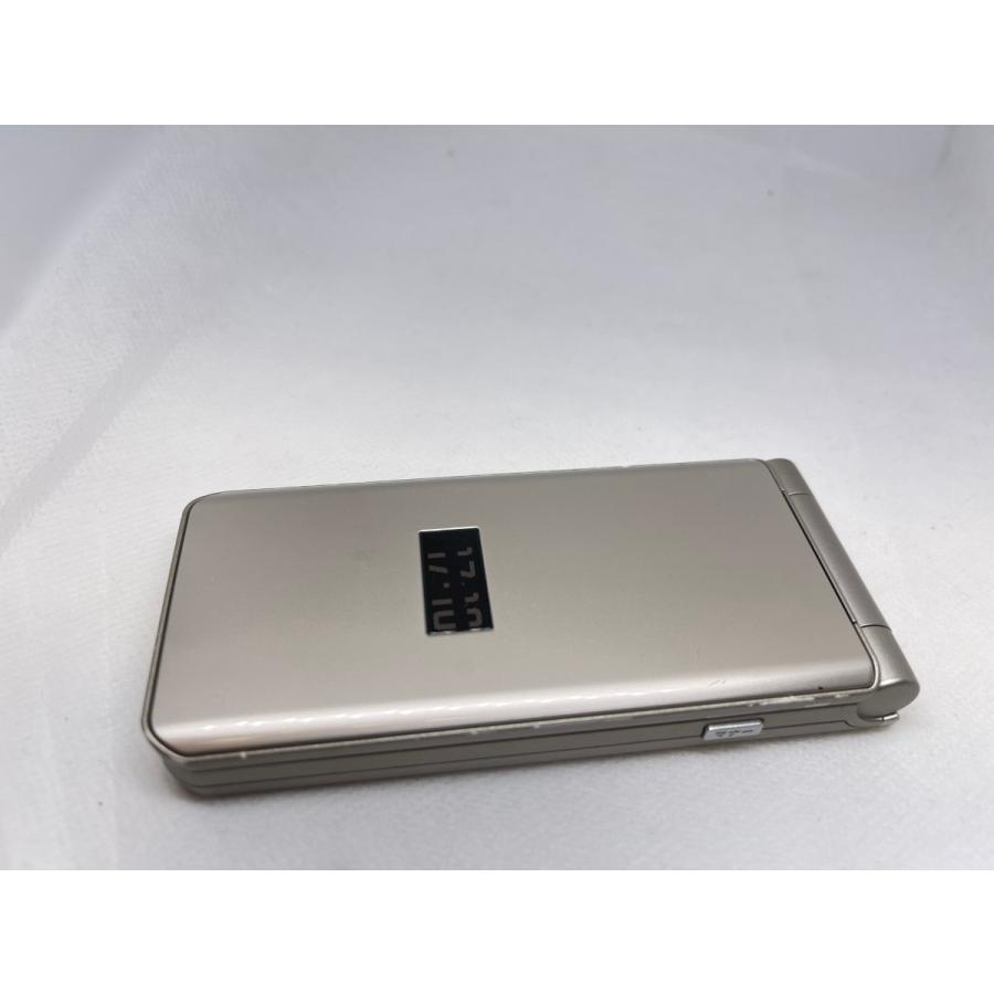 ☆送料無料☆docomo☆arrows ケータイ ベーシック F-41C☆ゴールド