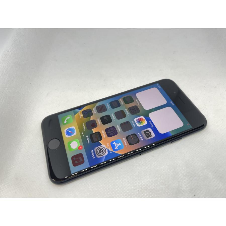 ☆送料無料☆良品☆docomo☆iPhone SE 第3世代 64GB☆ブラック