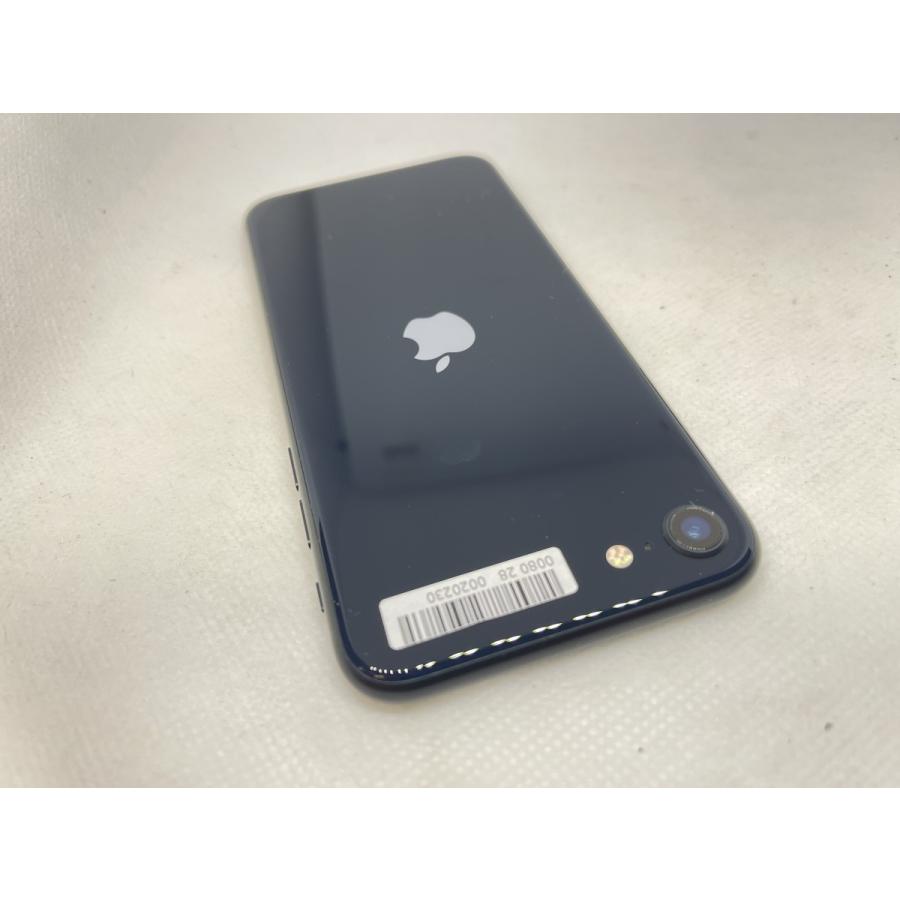 ☆送料無料☆良品☆docomo☆iPhone SE 第3世代 64GB☆ブラック