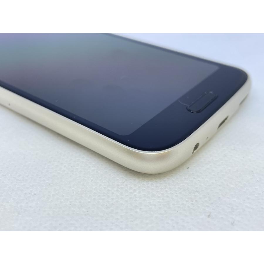 ☆送料無料☆良品☆docomo☆らくらくスマートフォン F-53E☆ゴールド