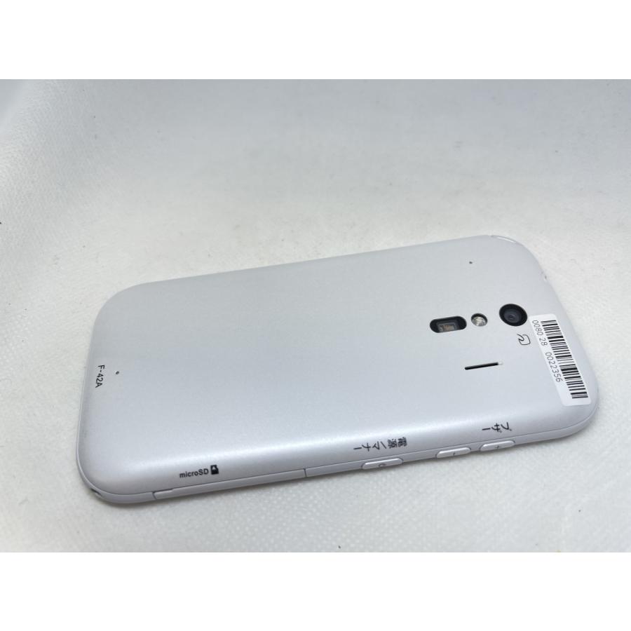 ☆送料無料☆美品☆docomo☆らくらくスマートフォン F-42A☆ホワイト