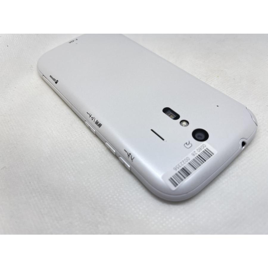 ☆送料無料☆美品☆docomo☆らくらくスマートフォン F-42A☆ホワイト